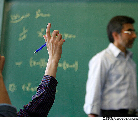 نیمی از ۵۲۰۰ معلم بازنشسته مازندران به کلاس ها بازمی‌گردند