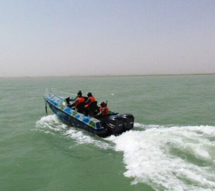 ۳ سرنشین مفقودشده شناور صیادی در مازندران نجات یافتند