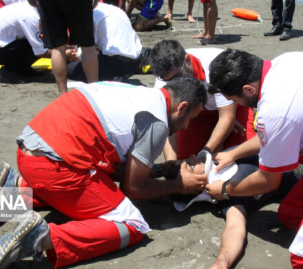 روزانه هشت نفر از مرگ حتمی در دریای مازندران نجات می‌یابند