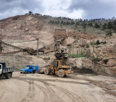 هشدار محیط زیستی به معادن متخلف شن و ماسه در مرزن آباد چالوس